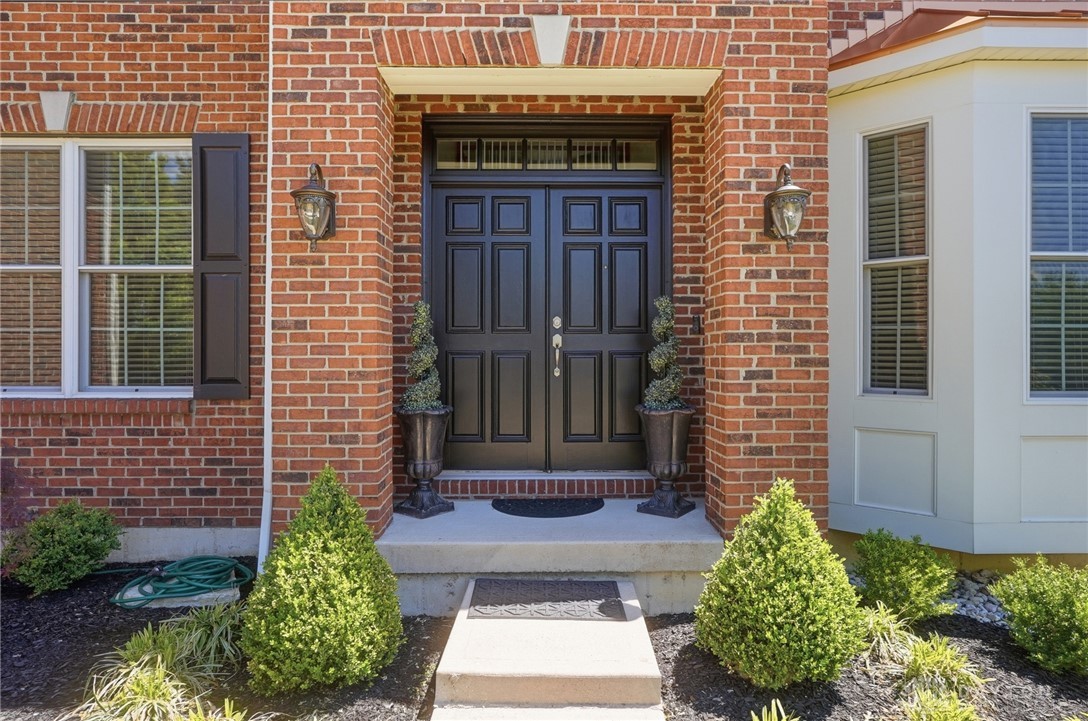 5604 Oak View Drive