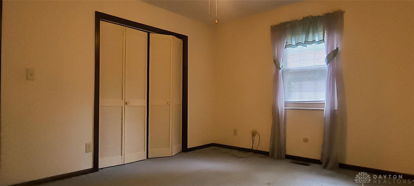 2213 S Lakeman Drive, Bellbrook, Ohio image 26