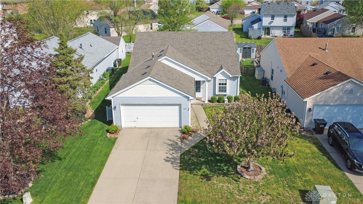 842 Somerset Court, Trenton, Ohio image 3