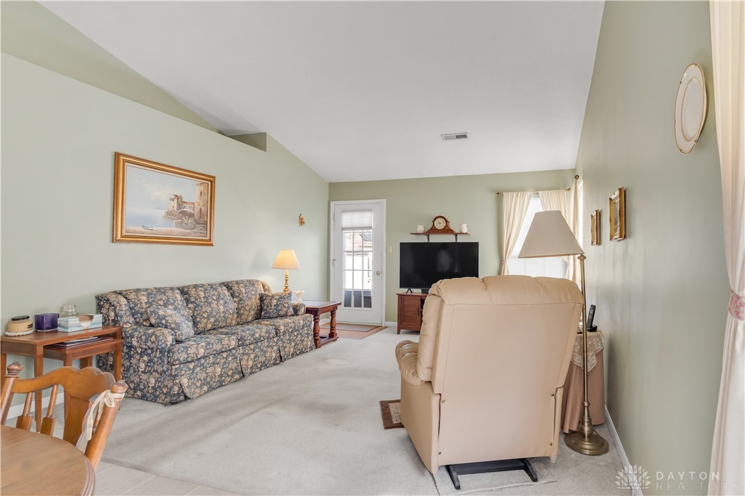 842 Somerset Court, Trenton, Ohio image 10
