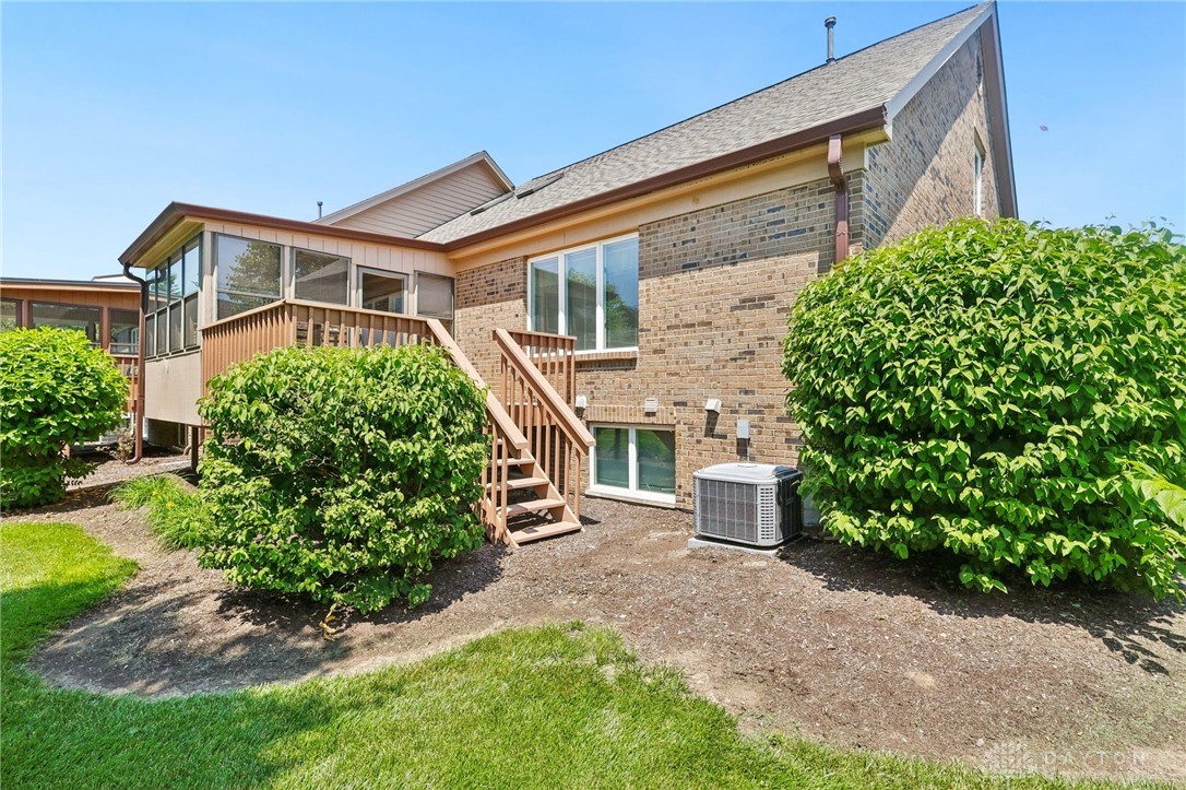 70 Pond Run Circle, Hamilton, Ohio image 39