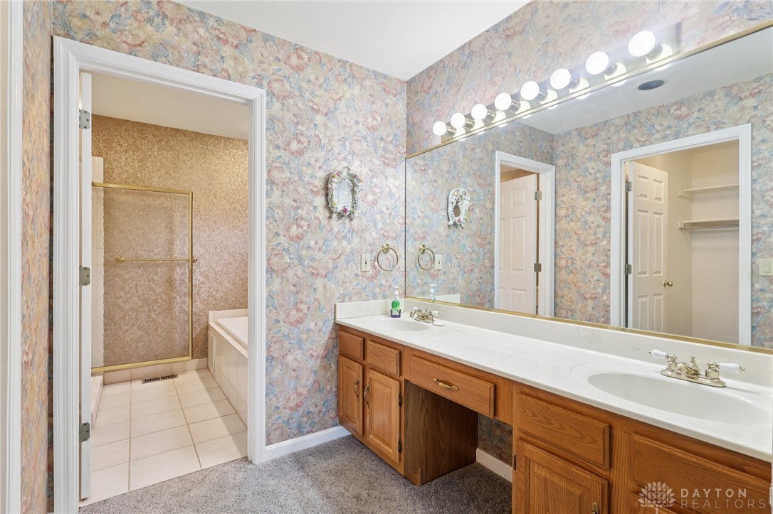70 Pond Run Circle, Hamilton, Ohio image 23