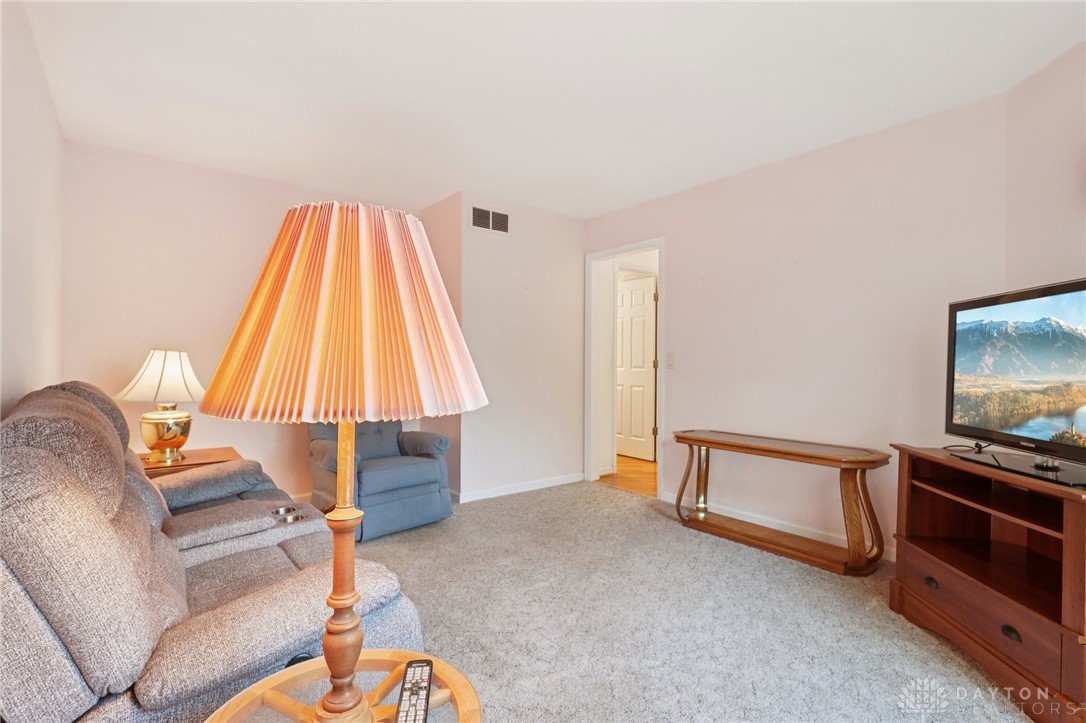 70 Pond Run Circle, Hamilton, Ohio image 19