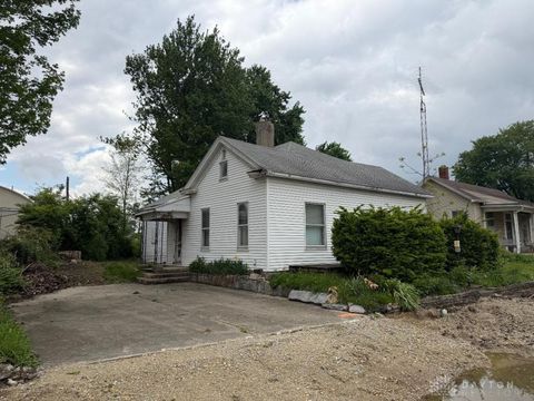 Photo of 415 N Maple Street, Eaton, OH 45320 (MLS # 958187)