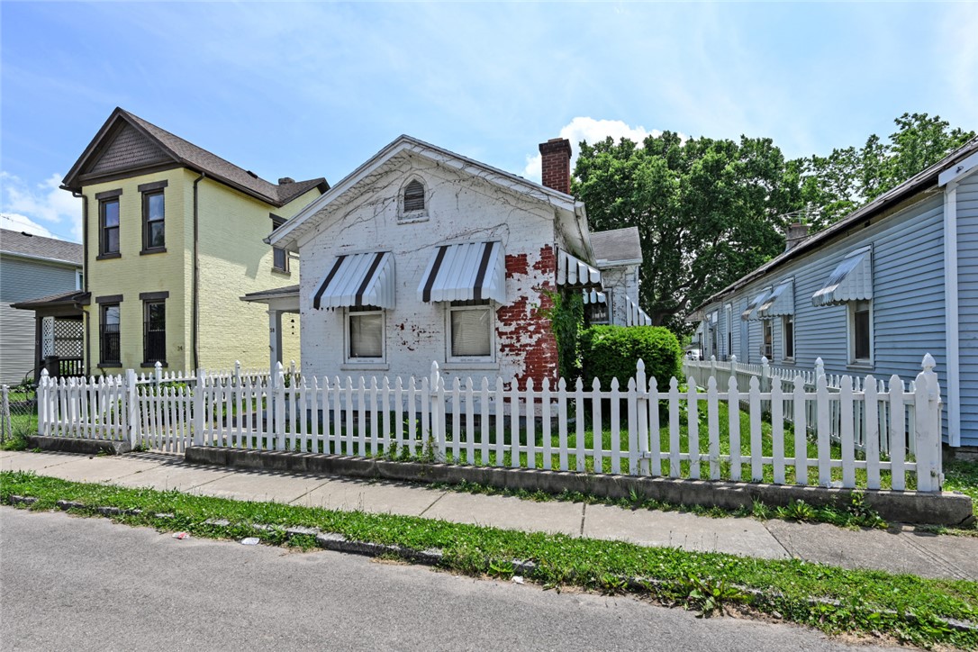 38 Neal Avenue
