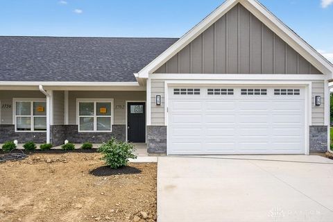 Photo of 1762 Creekside Court, Sidney, OH 45365 (MLS # 940785)