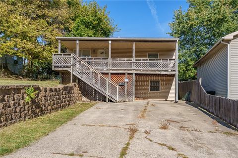 Photo of 4533 Maughn Drive, Dayton, OH 45431 (MLS # 946044)