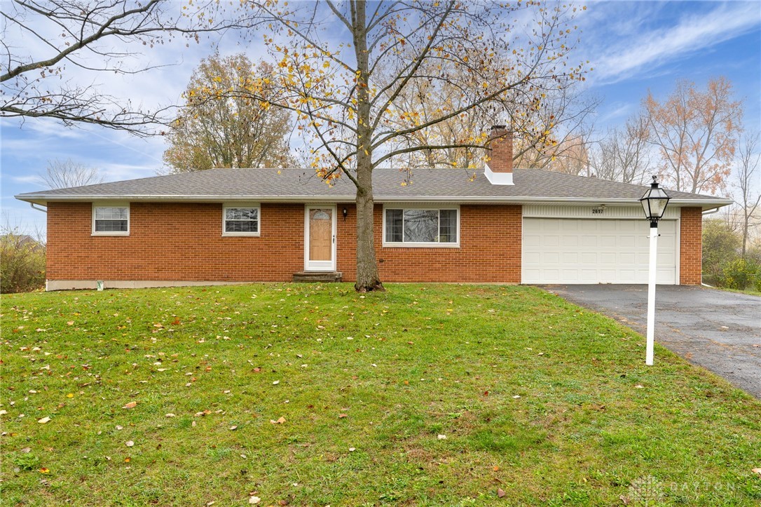 2617 Greene Hills Drive, Beavercreek, Ohio image 1