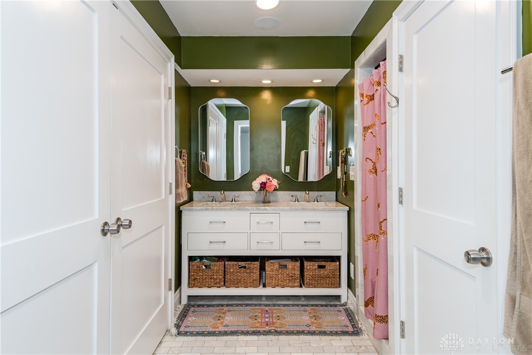 2210 Ridgeway Road, Oakwood, Ohio image 33