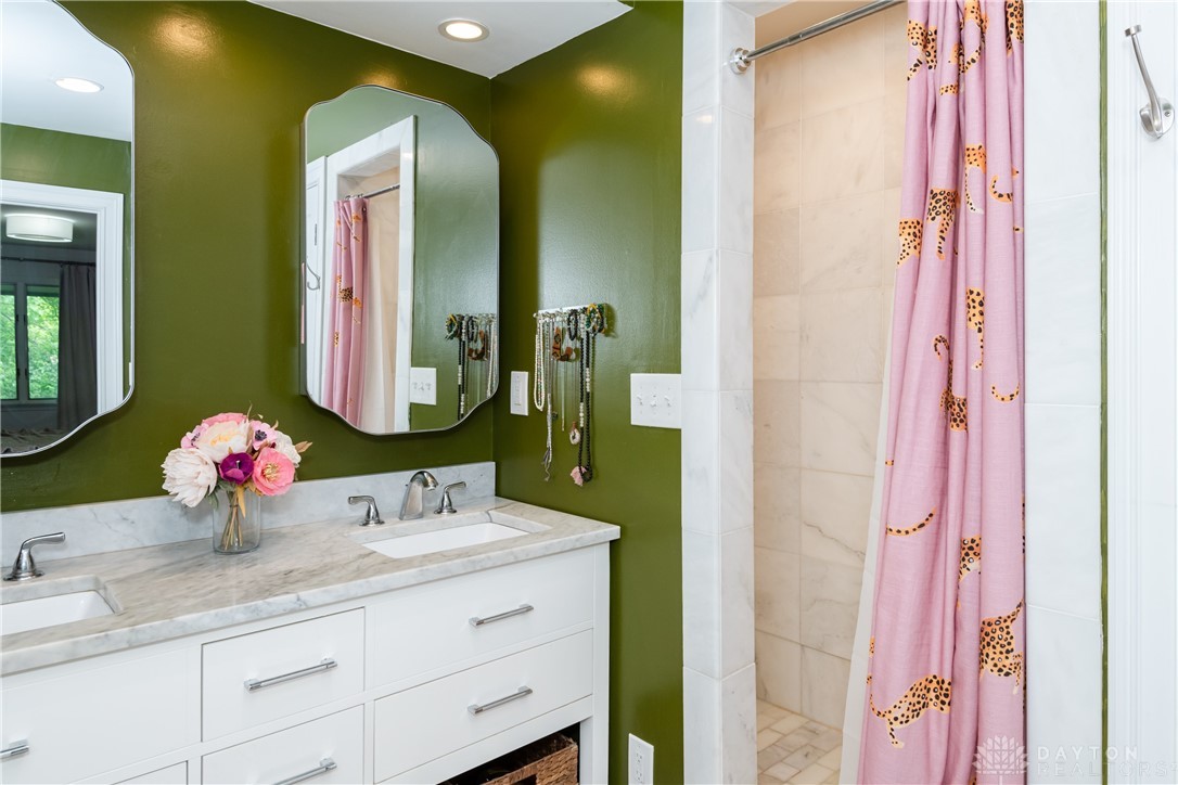2210 Ridgeway Road, Oakwood, Ohio image 34