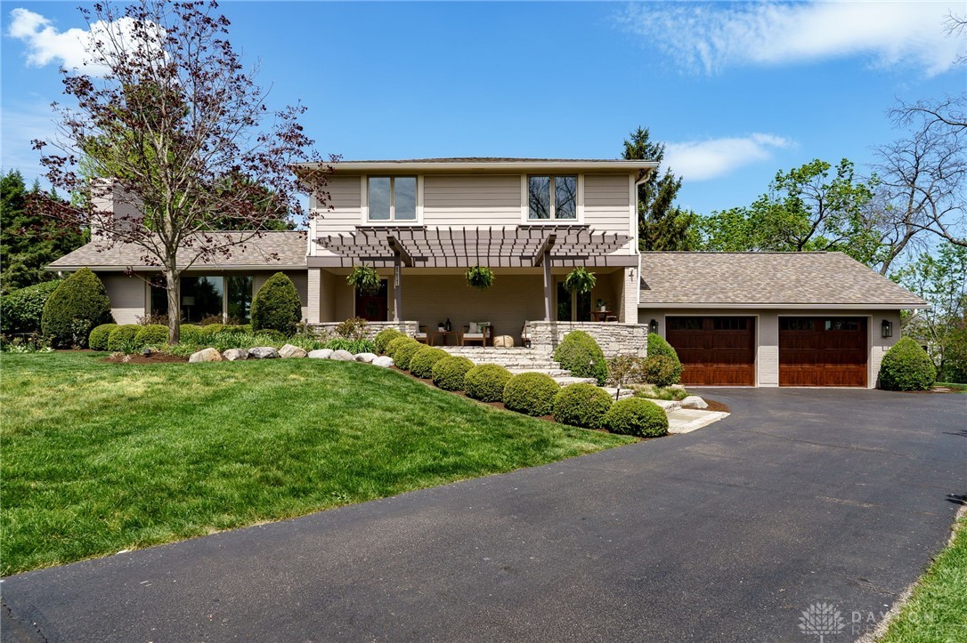 111 Katharine Terrace, Oakwood, Ohio image 2