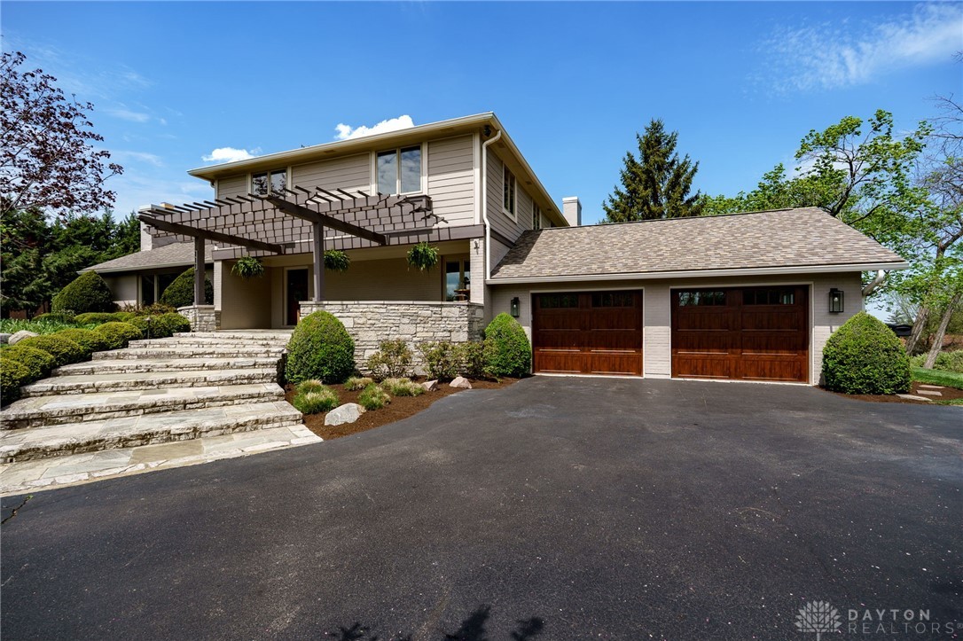 111 Katharine Terrace, Oakwood, Ohio image 3