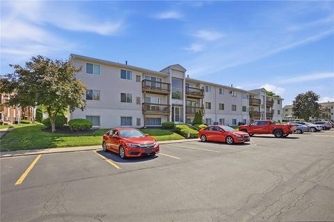 Photo of 5611 E Coach Drive #H, Kettering, OH 45440 (MLS # 959109)
