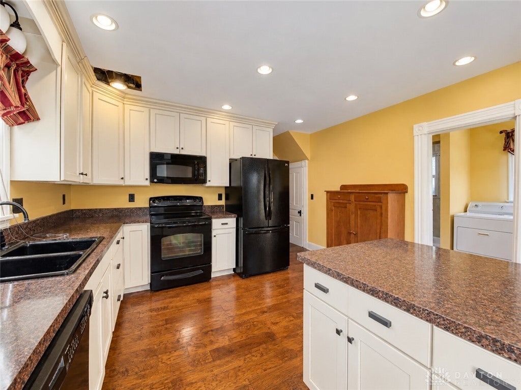 332 W South Street