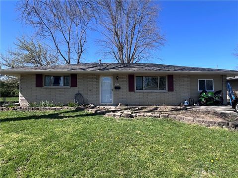 Photo of 113 Savoy Avenue, West Carrollton, OH 45449 (MLS # 956386)