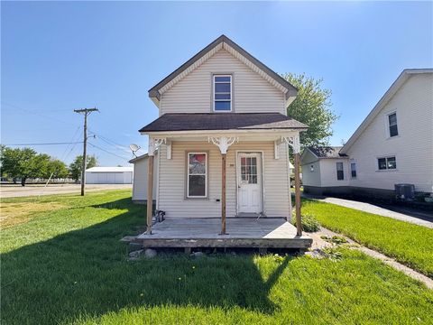 Homes For Sale - 408 N Main Street<br/> West Manchester, OH 45382
