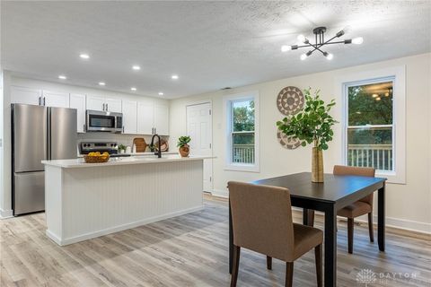 Tiny photo for 7859 Kingsgate Way, West Chester, OH 45069 (MLS # 946194)