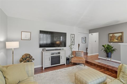 Tiny photo for 631 Augusta Drive, Fairborn, OH 45324 (MLS # 945400)