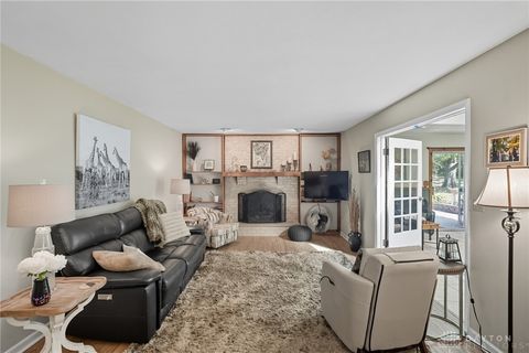 Tiny photo for 631 Augusta Drive, Fairborn, OH 45324 (MLS # 945400)