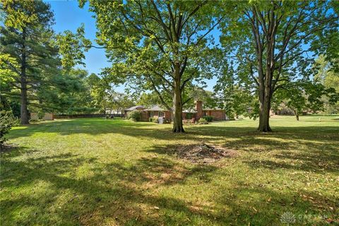 Tiny photo for 631 Augusta Drive, Fairborn, OH 45324 (MLS # 945400)