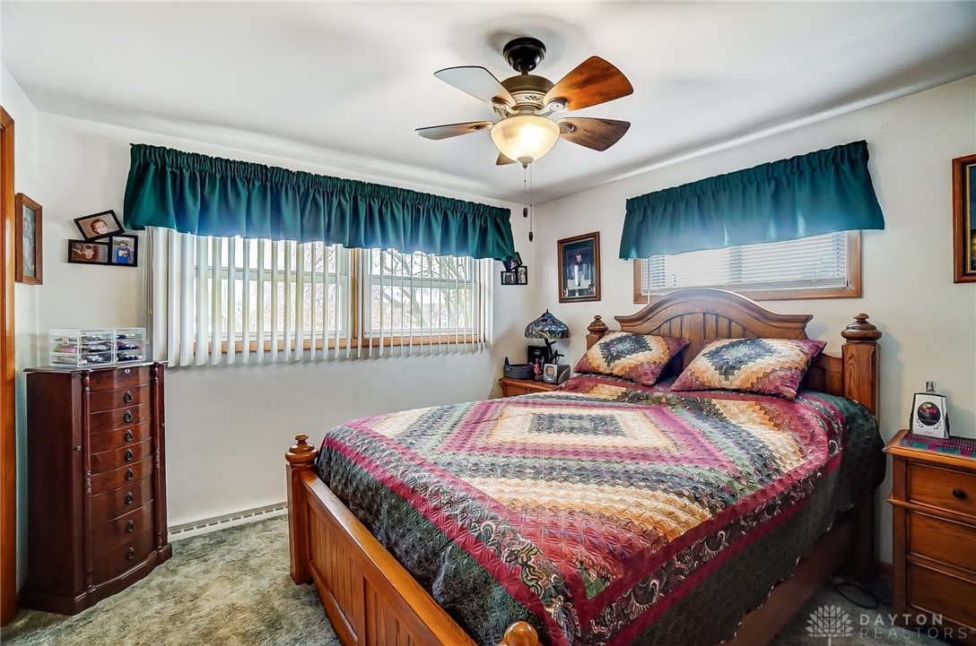 1702 Thomas Drive, Springfield, Ohio image 15