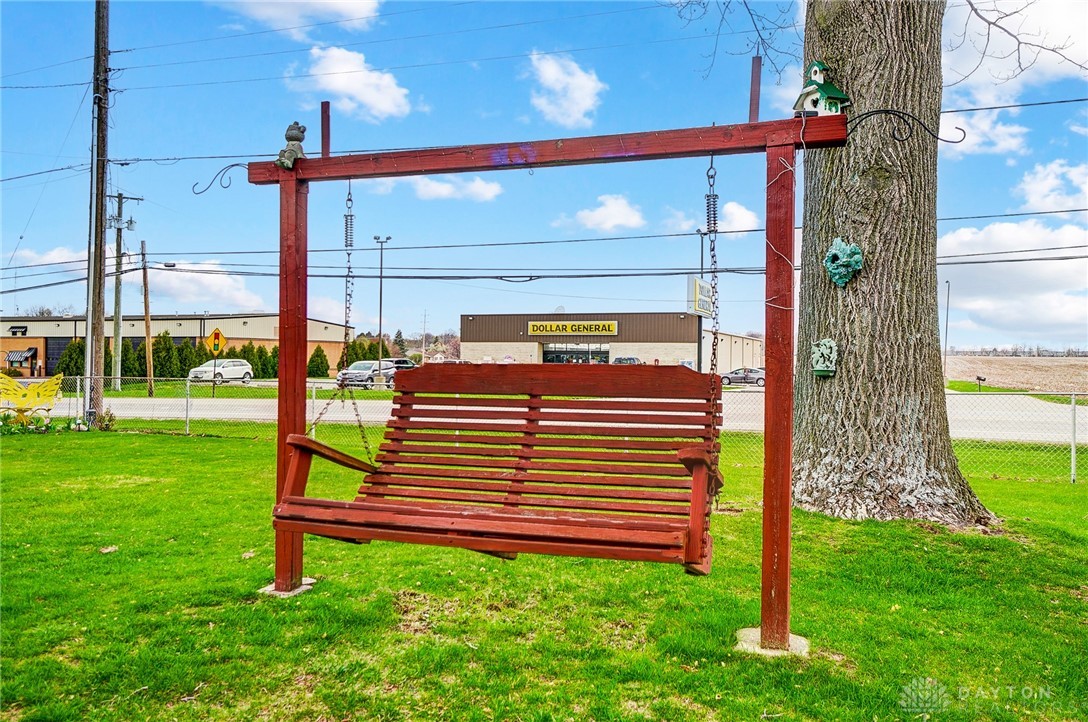 1702 Thomas Drive, Springfield, Ohio image 38