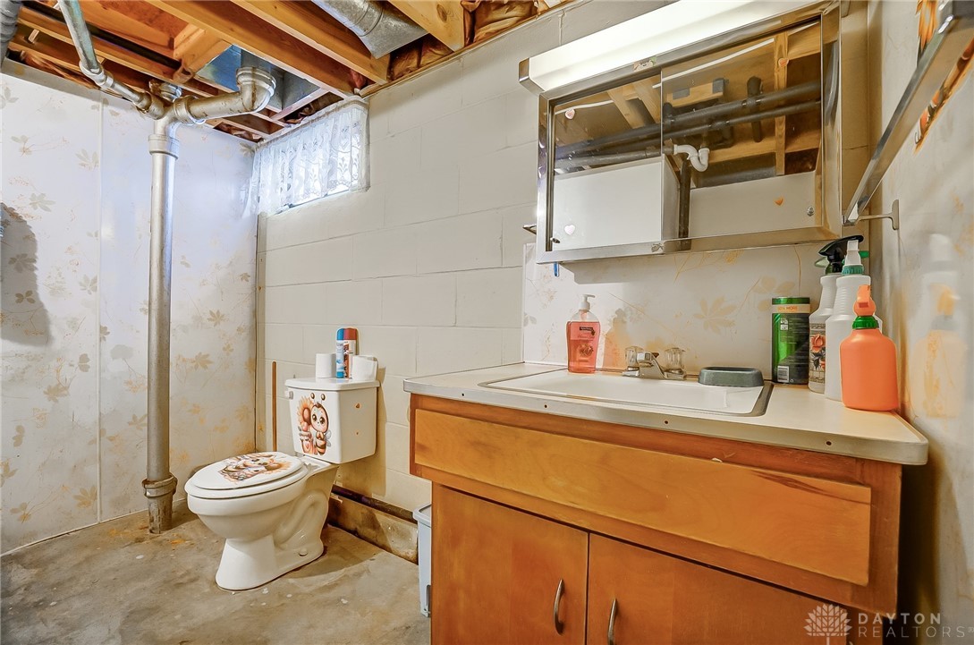 1702 Thomas Drive, Springfield, Ohio image 30