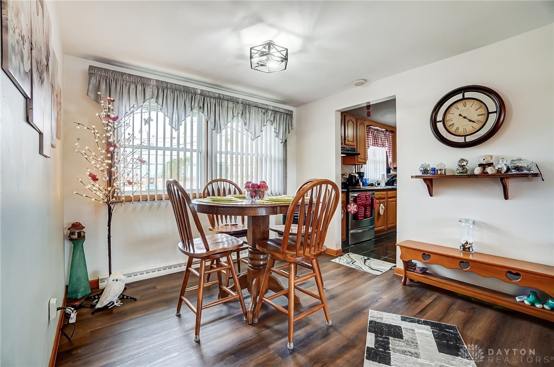 1702 Thomas Drive, Springfield, Ohio image 9