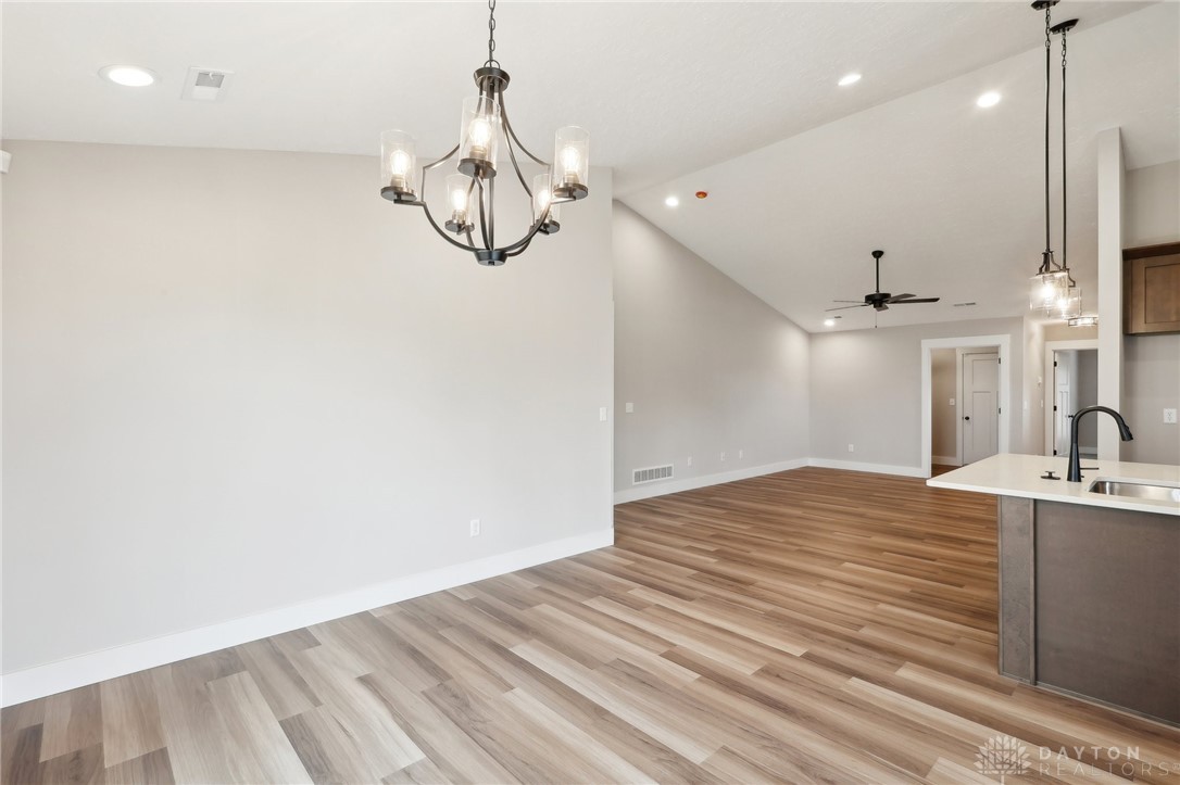 5017 Waterford Lane, Middletown, Ohio image 25