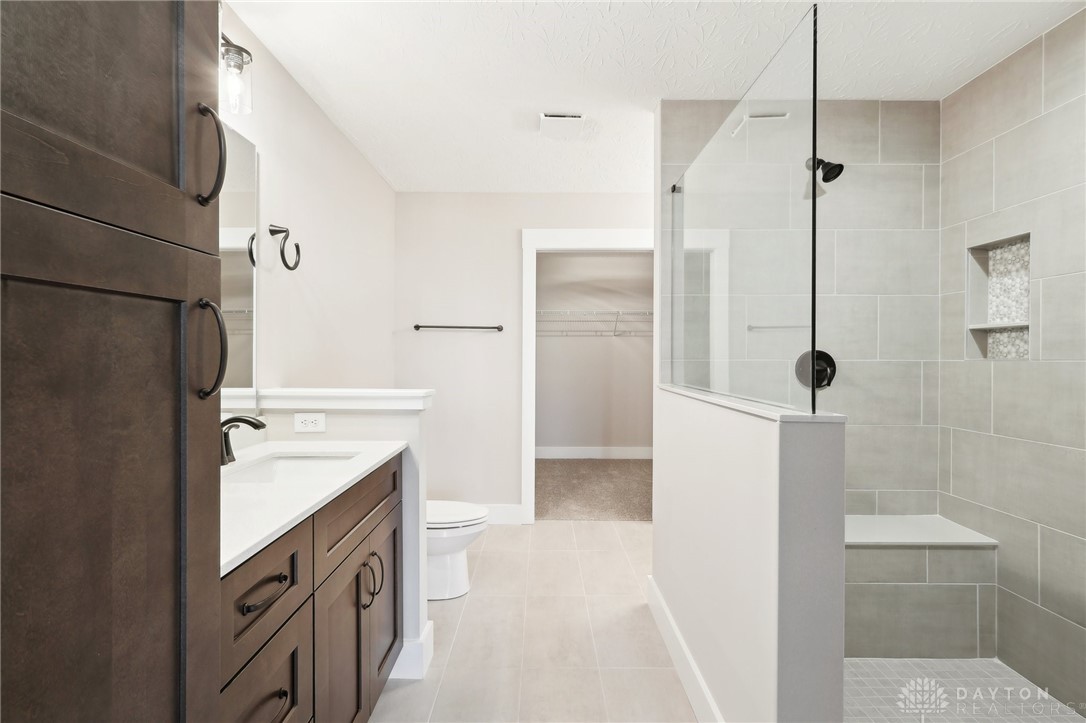 5017 Waterford Lane, Middletown, Ohio image 34