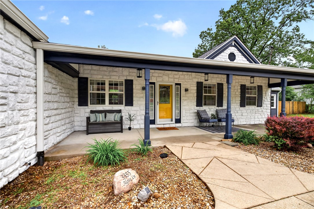 3355 Algus Lane