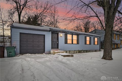 Photo of 9161 Trelawney Court, Cincinnati, OH 45251 (MLS # 951792)