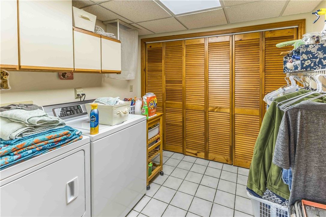 2128 Sir Lockesley Drive, Miamisburg, Ohio image 18