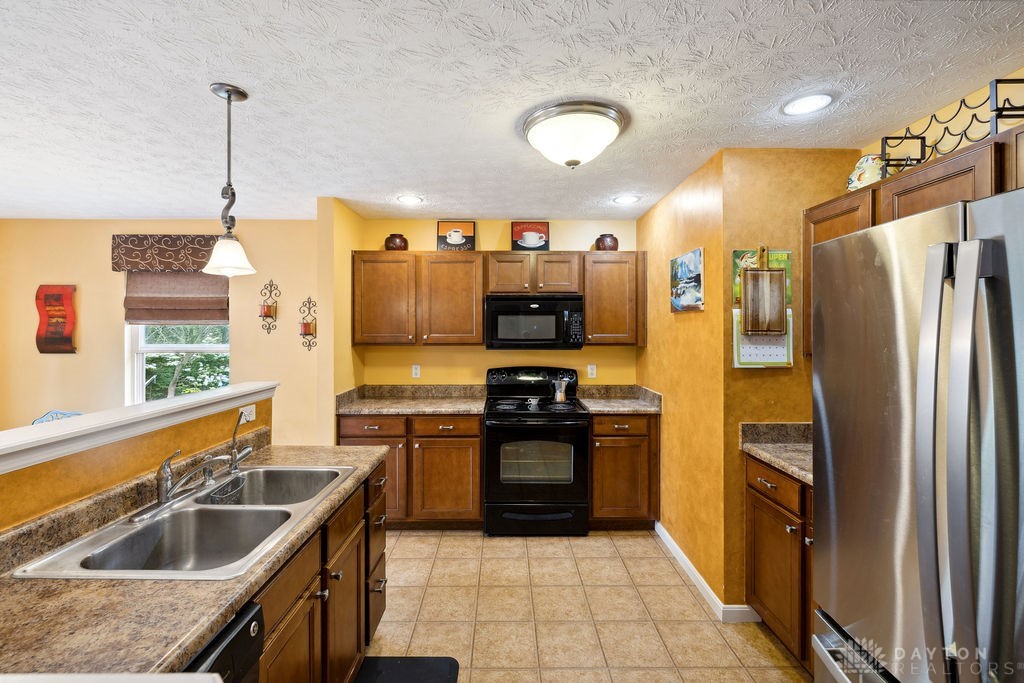 2420 Copley Avenue, Fairborn, Ohio image 10