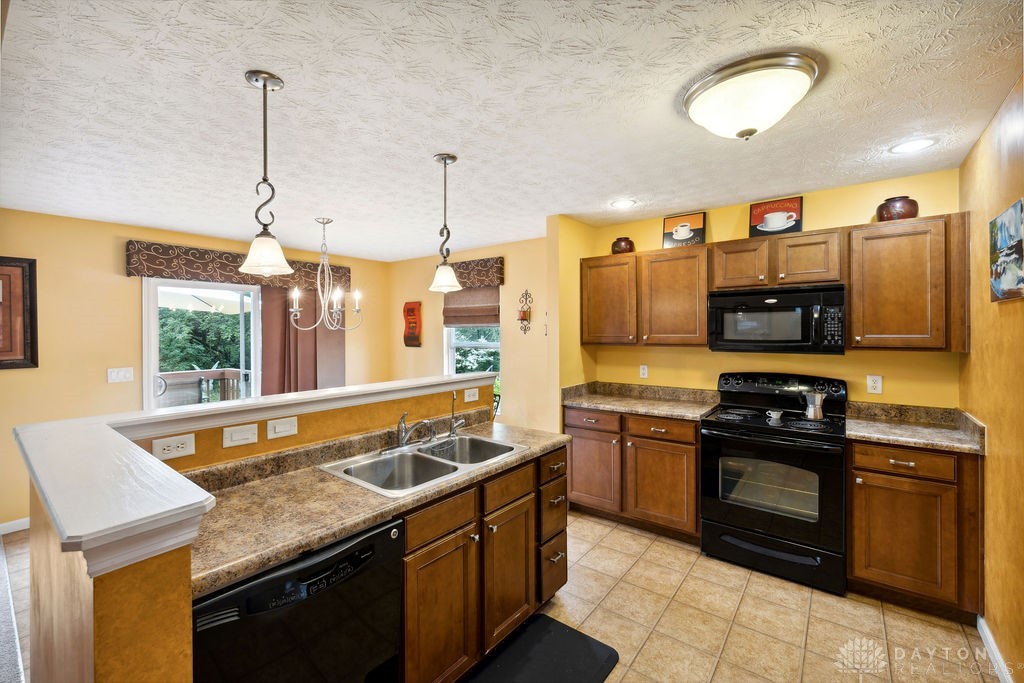 2420 Copley Avenue, Fairborn, Ohio image 9