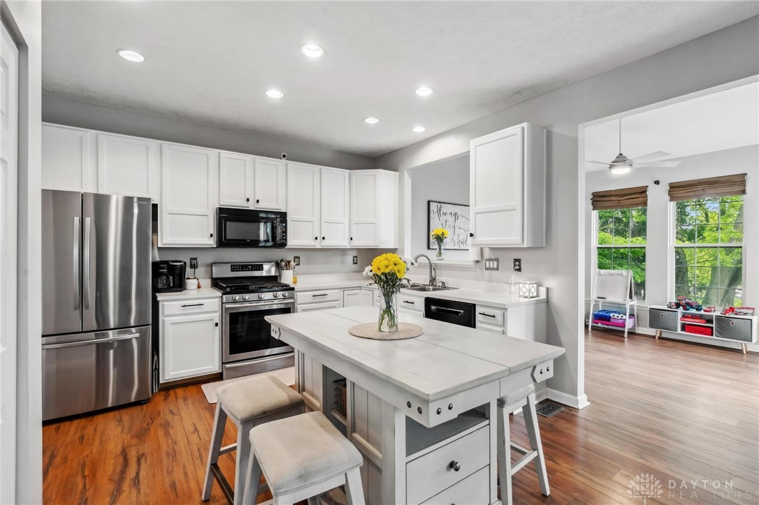 13 Christman Drive, Springboro, Ohio image 8
