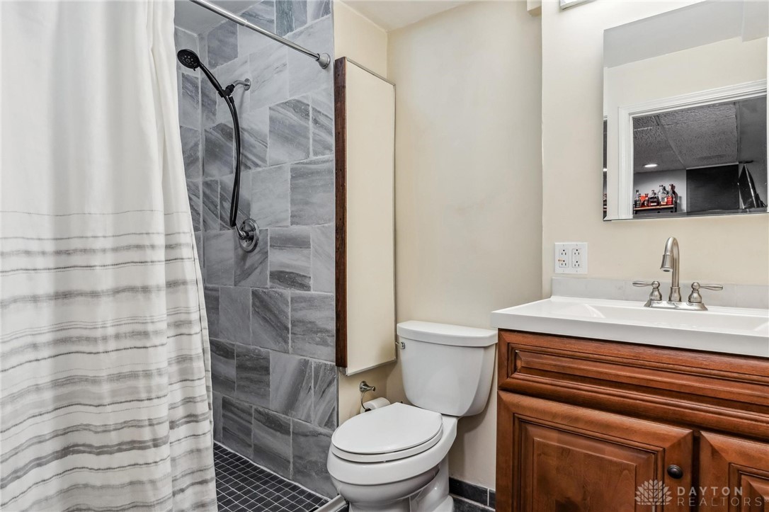 13 Christman Drive, Springboro, Ohio image 30