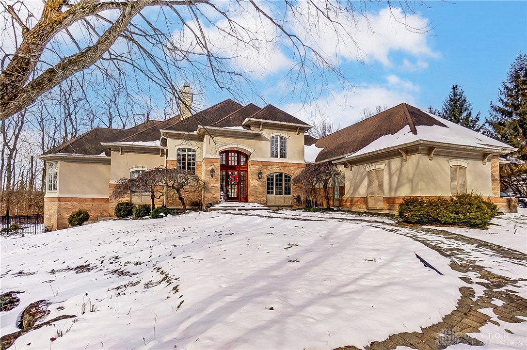 6925 Meeker Woods Drive, Dayton, Ohio image 1