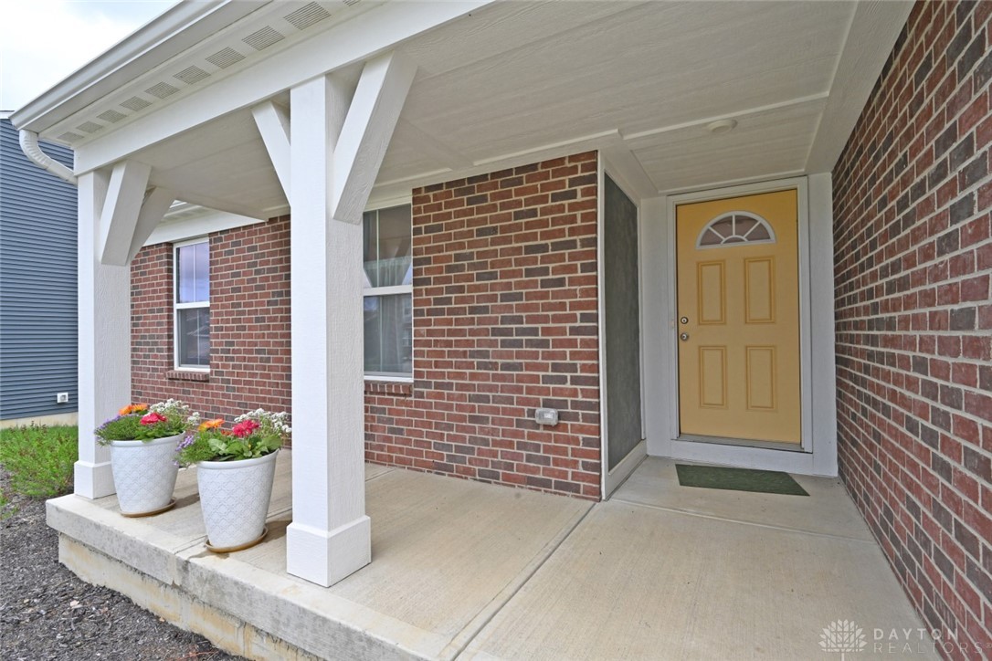 1482 Catford Court, Fairborn, Ohio image 3