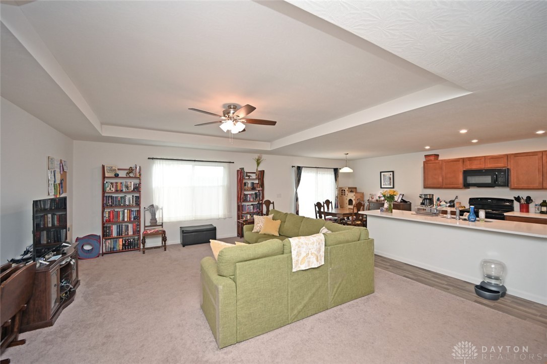 1482 Catford Court, Fairborn, Ohio image 5