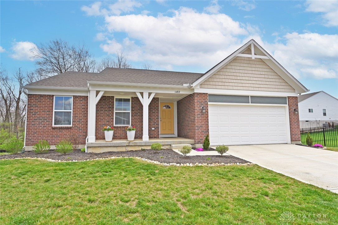 1482 Catford Court, Fairborn, Ohio image 2