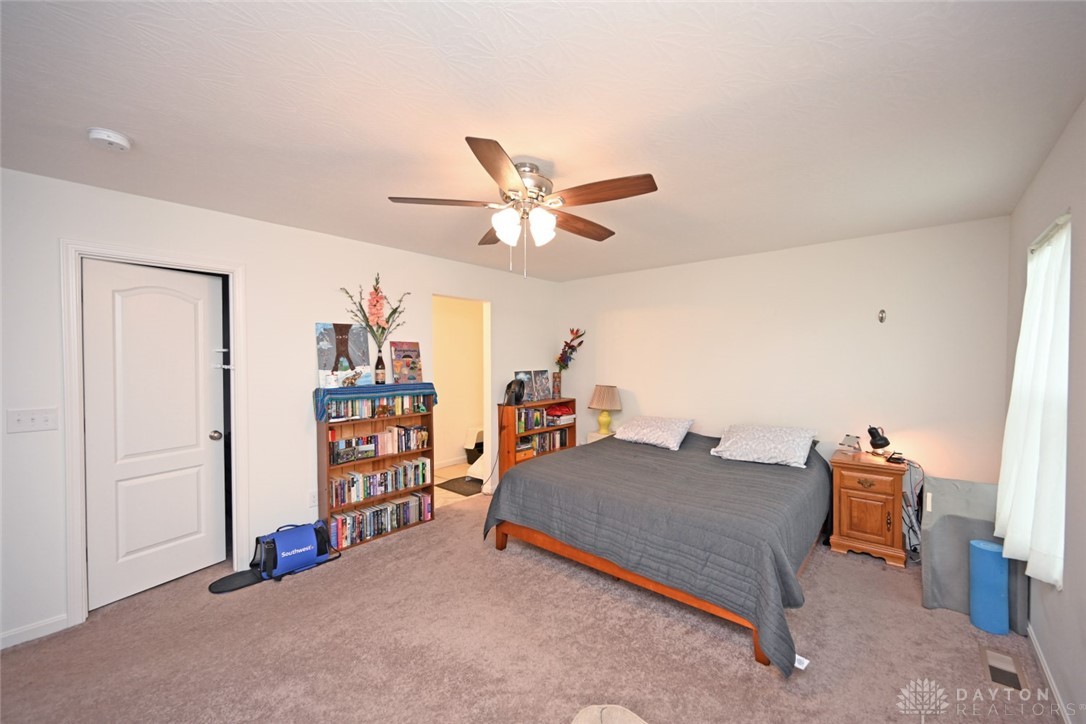 1482 Catford Court, Fairborn, Ohio image 19