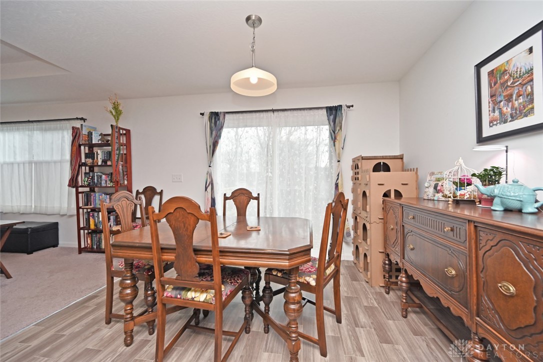 1482 Catford Court, Fairborn, Ohio image 13