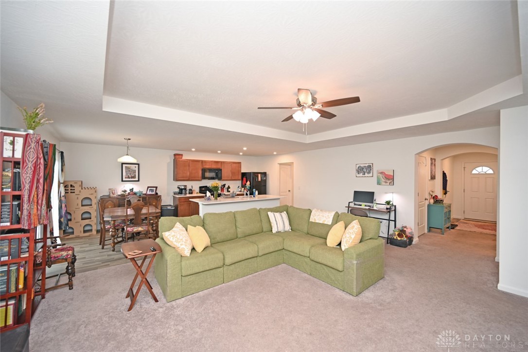 1482 Catford Court, Fairborn, Ohio image 7