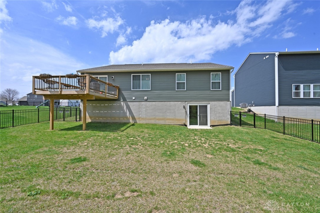 1482 Catford Court, Fairborn, Ohio image 37