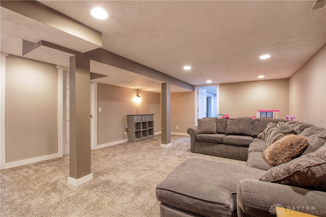 6217 Cedar Lane, Miamisburg, Ohio image 15