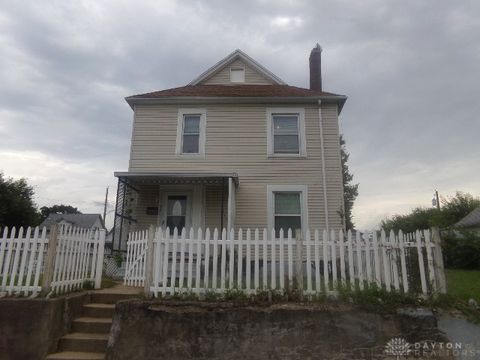 Photo of 96 Notre Dame Avenue, Dayton, OH 45404 (MLS # 940320)