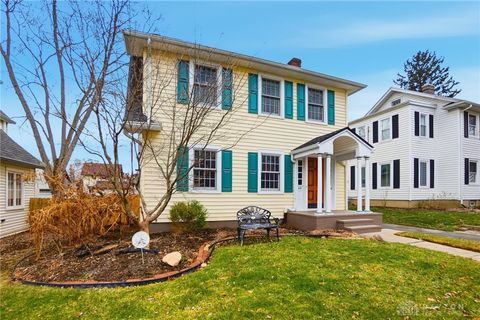 Photo of 40 Telford Avenue, Oakwood, OH 45419 (MLS # 950824)