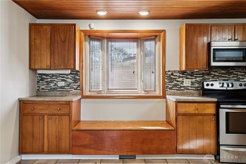 Tiny photo for 803 Albert Street, Englewood, OH 45322 (MLS # 946065)