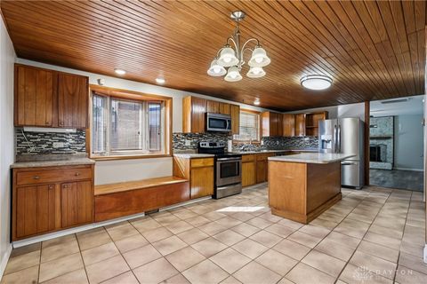 Tiny photo for 803 Albert Street, Englewood, OH 45322 (MLS # 946065)
